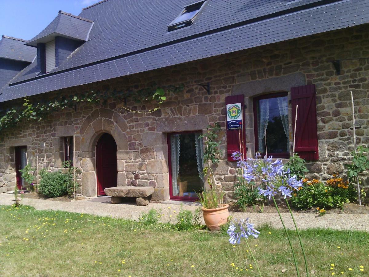 Bed and Breakfast La Roche Saint-Etienne-en-Cogles Exterior foto