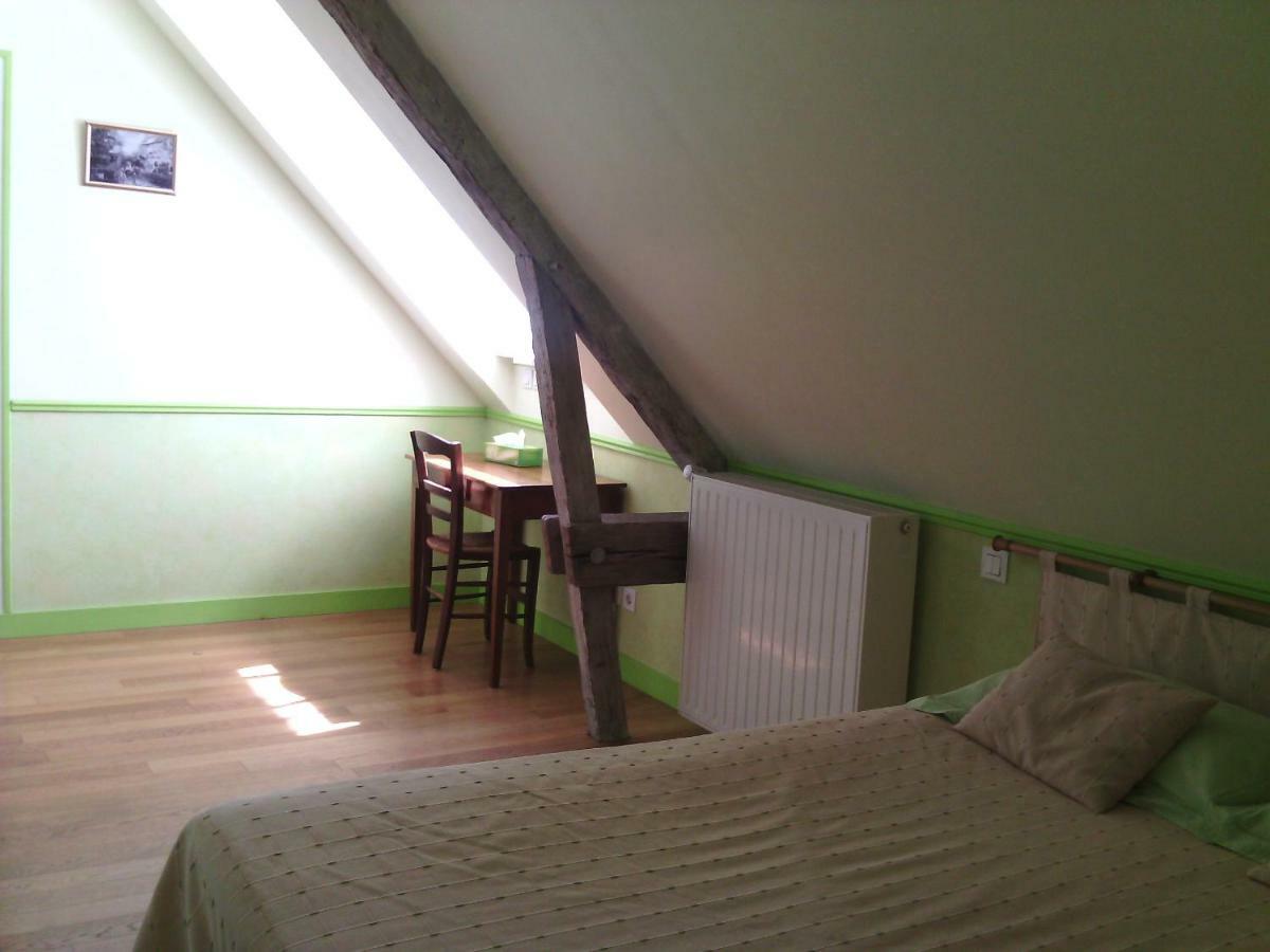 Bed and Breakfast La Roche Saint-Etienne-en-Cogles Exterior foto