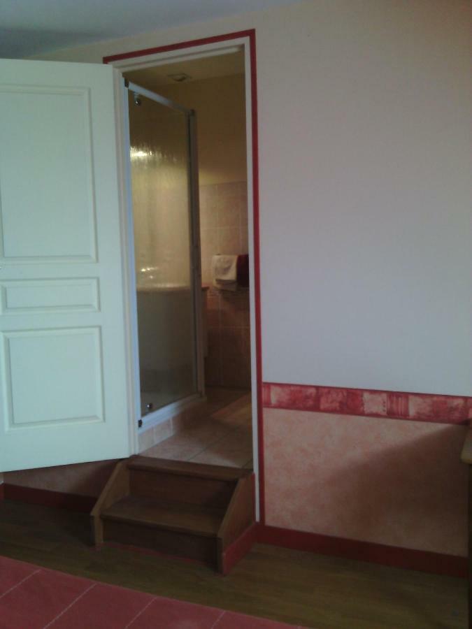 Bed and Breakfast La Roche Saint-Etienne-en-Cogles Exterior foto
