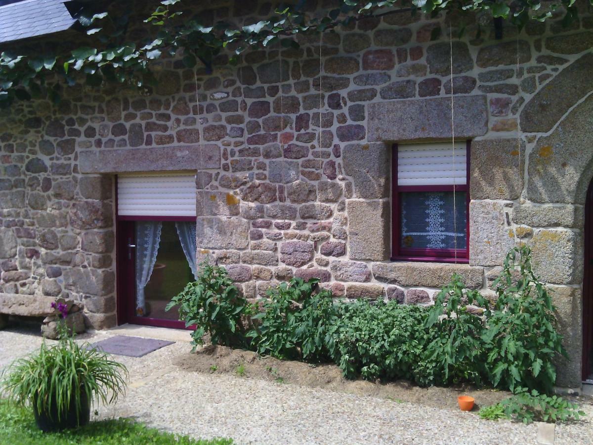 Bed and Breakfast La Roche Saint-Etienne-en-Cogles Exterior foto