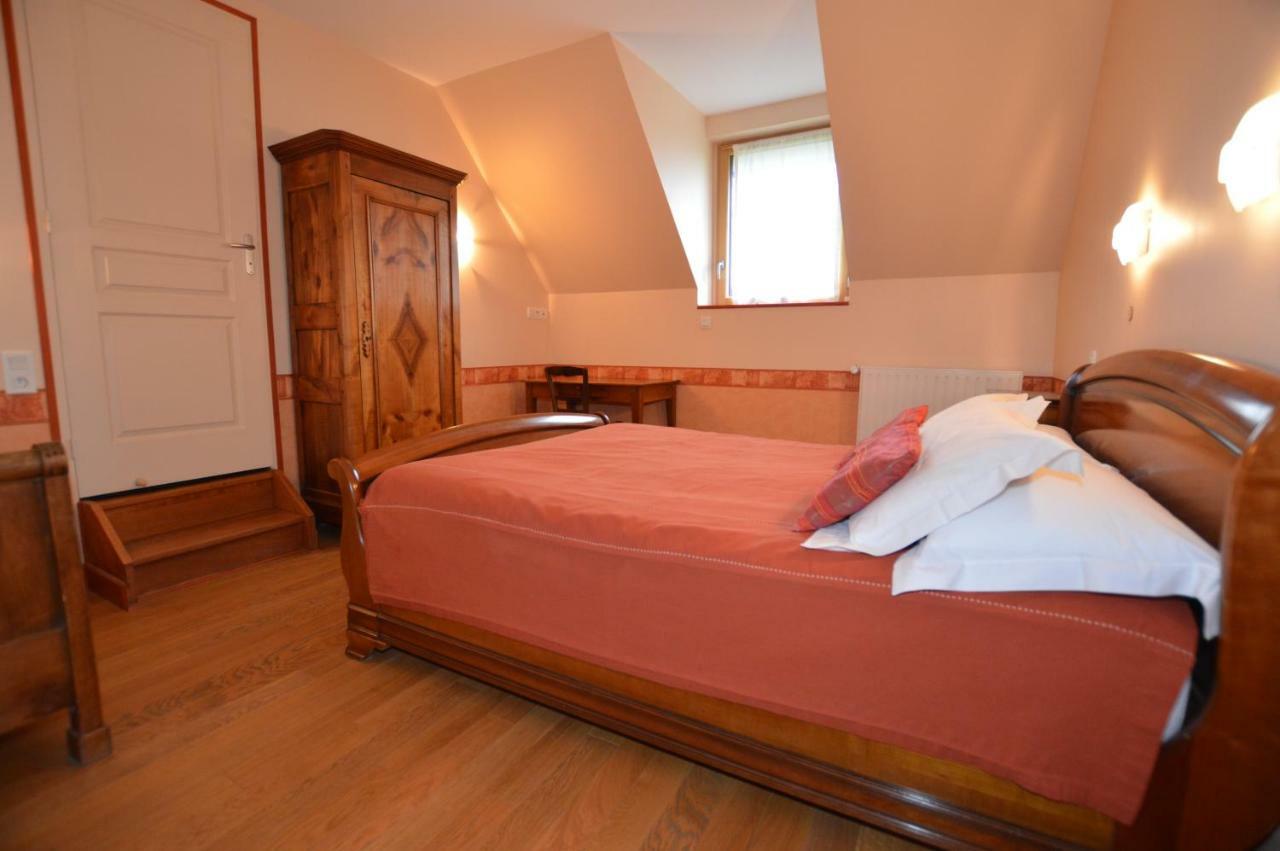Bed and Breakfast La Roche Saint-Etienne-en-Cogles Exterior foto
