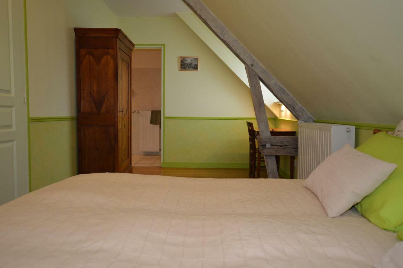 Bed and Breakfast La Roche Saint-Etienne-en-Cogles Exterior foto
